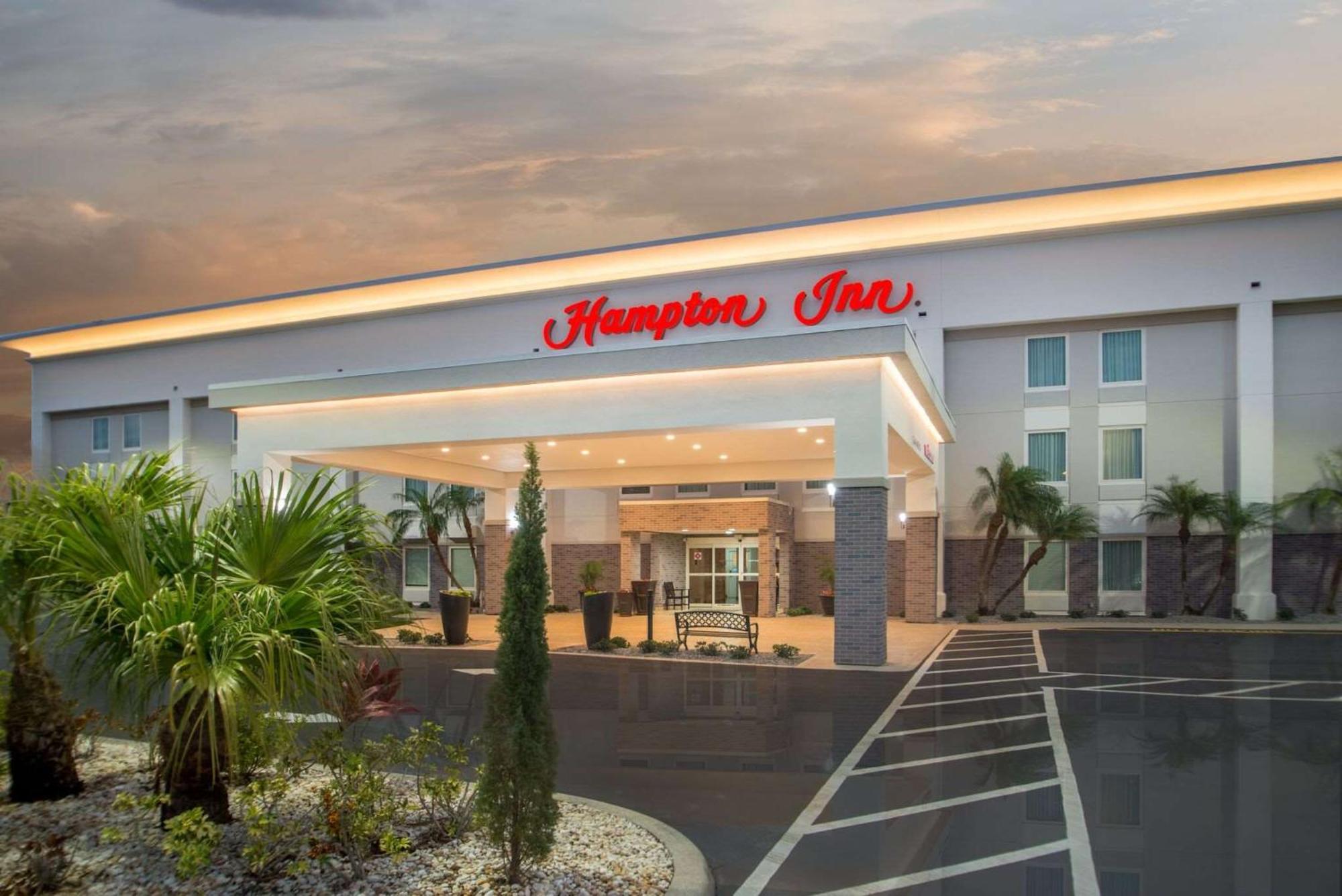 Hampton Inn Порт-Шарлотт Экстерьер фото