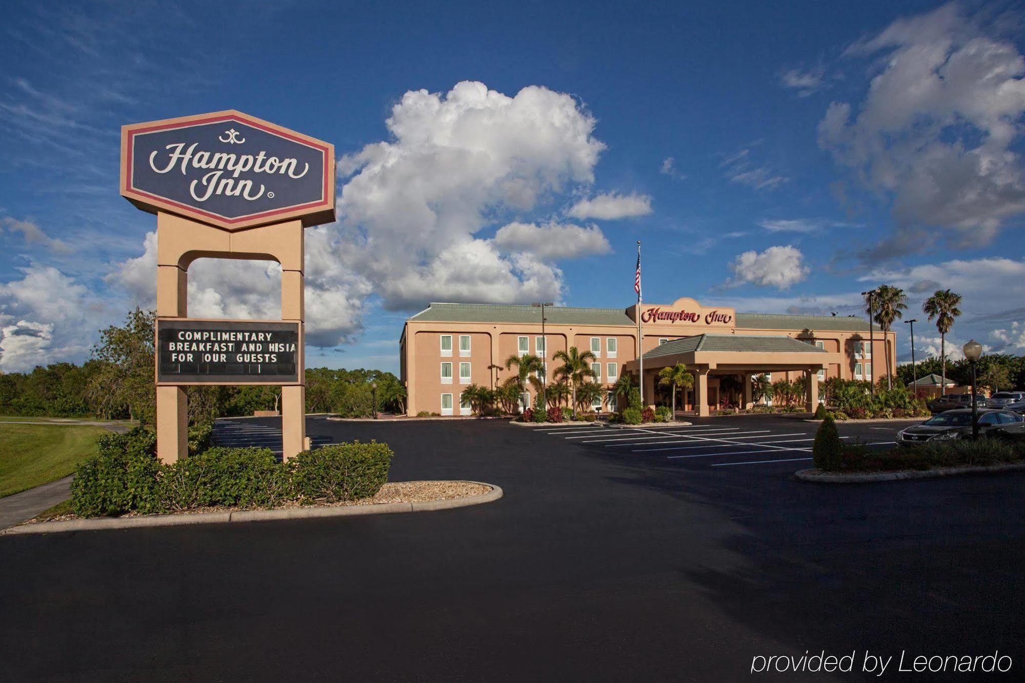 Hampton Inn Порт-Шарлотт Экстерьер фото